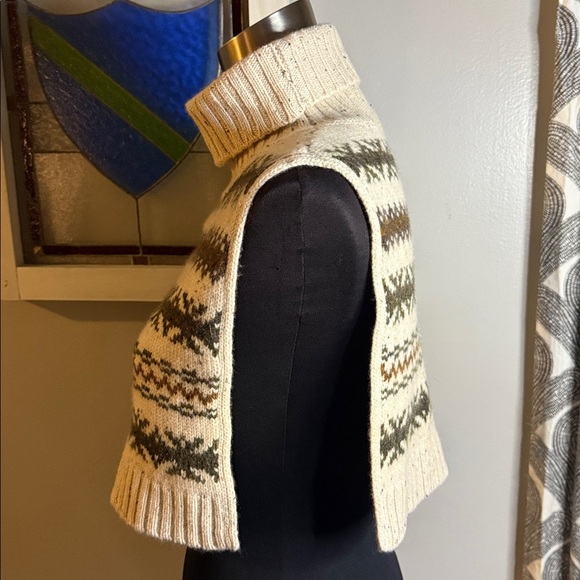 Eric Bompard 100% Cashmere FairIsle Turtleneck Bib - Picture 5 of 9